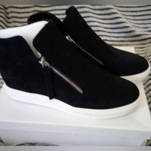 Steve Madden Zip Bootie